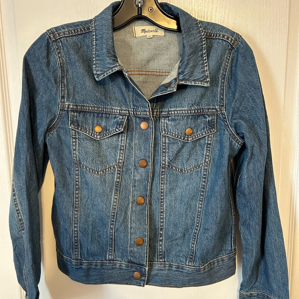 Madewell classic jean denim jacket size small